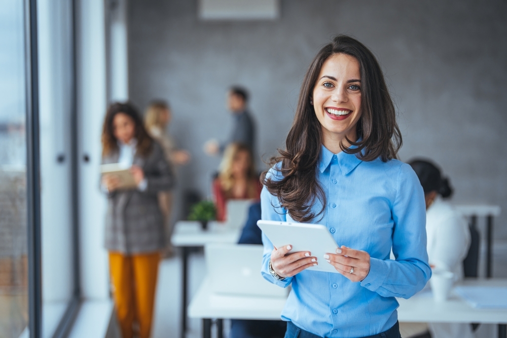 Daily News; Kobiety wciąż pozostają w tyle za mężczyznami pod względem pensji i wynagrodzeń